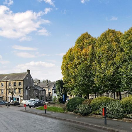 Bankfield Barn Villa Tideswell Bagian luar foto
