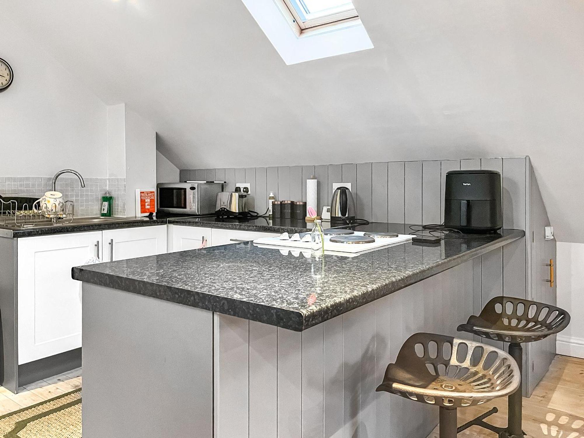 Bankfield Barn Villa Tideswell Bagian luar foto